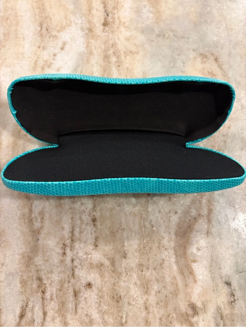 NWT eyebobs Rectangular 2.5 Reading Glasses “WHO NOSE” with branded case